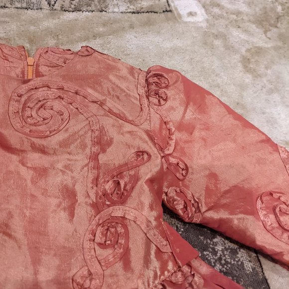 Red Dress - Picture 5 of 9